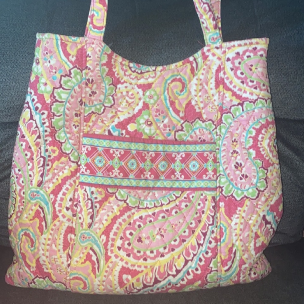 Vera Bradley Med size tote excellent condition